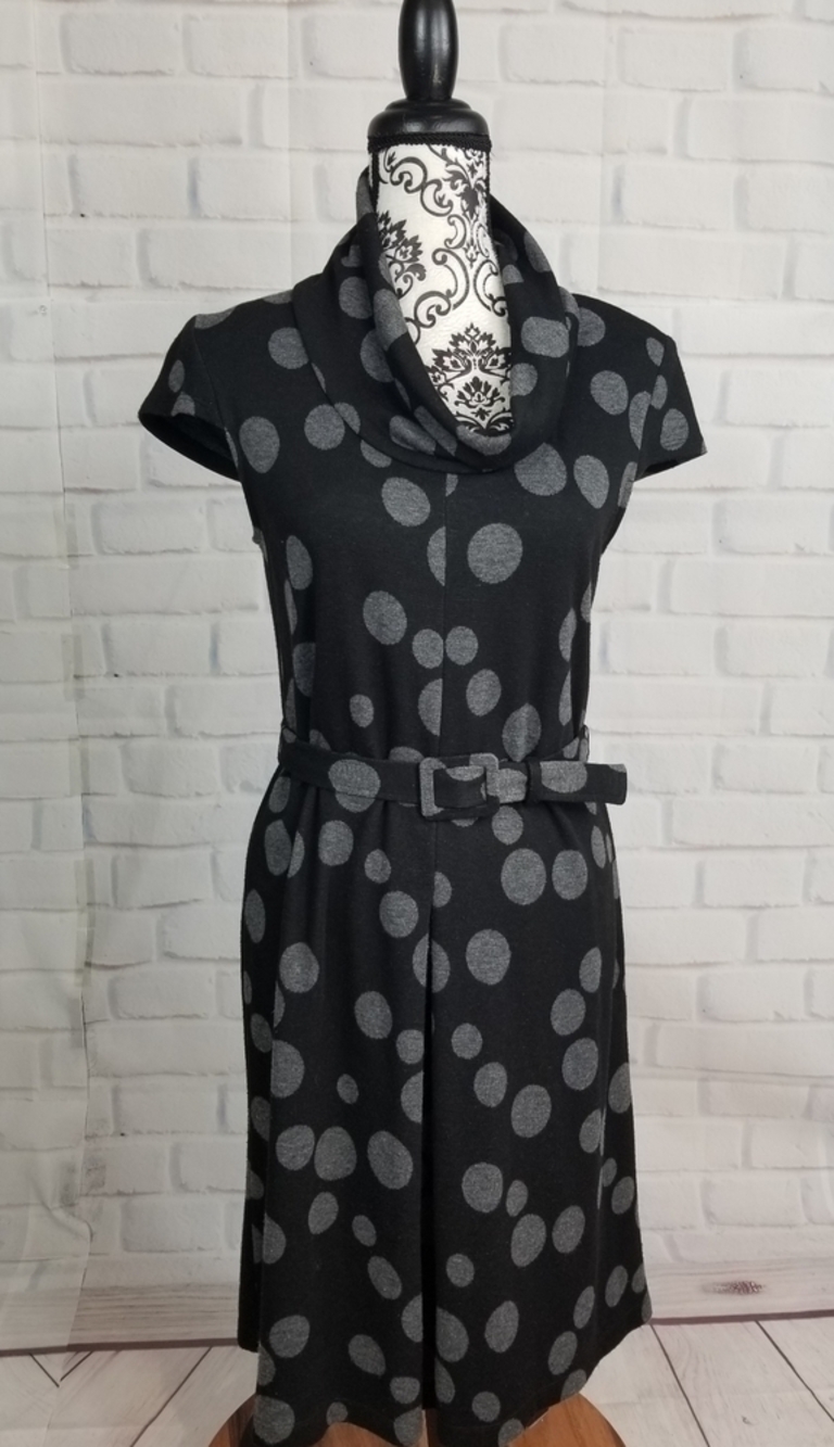 A B Studio size 4 polka dot belted stretch dress